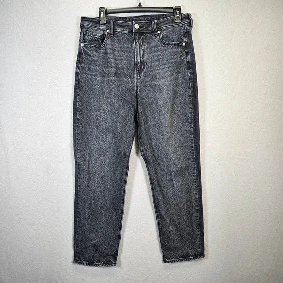 American Eagle Strigid Mom Jeans Size 12 Short Black Wash High Rise Relaxed - Picture 1 of 7